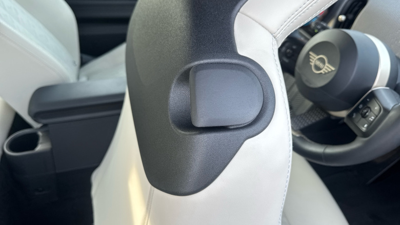 MINI Cooper 1.5 C Exclusive 3dr Auto Petrol Hatchback